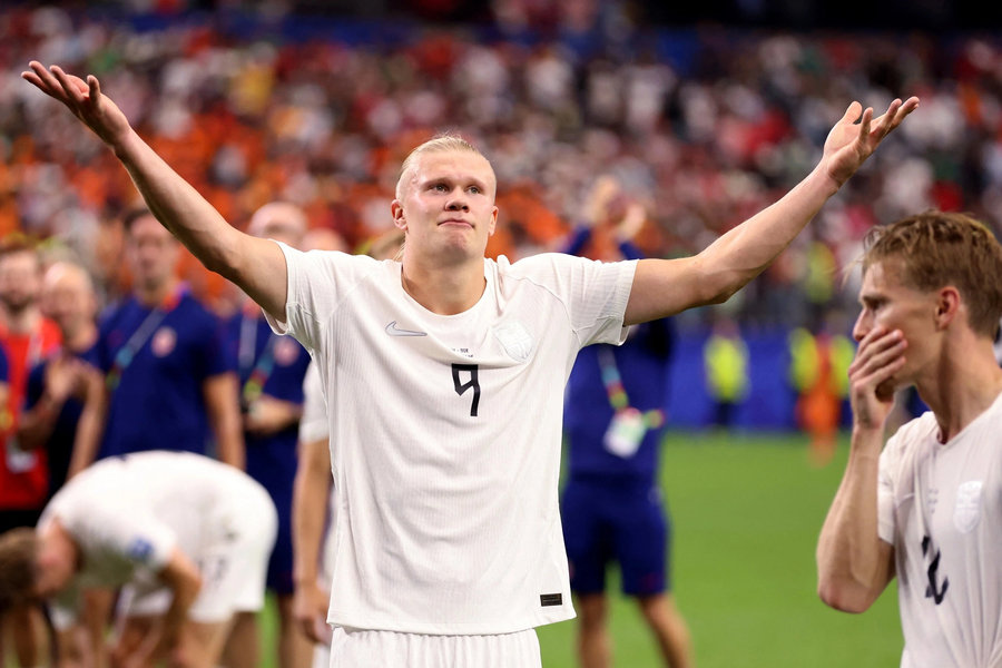 Erling Haaland rực sáng phút 86 đưa Na Uy vào vòng 1/8 World Cup 2025