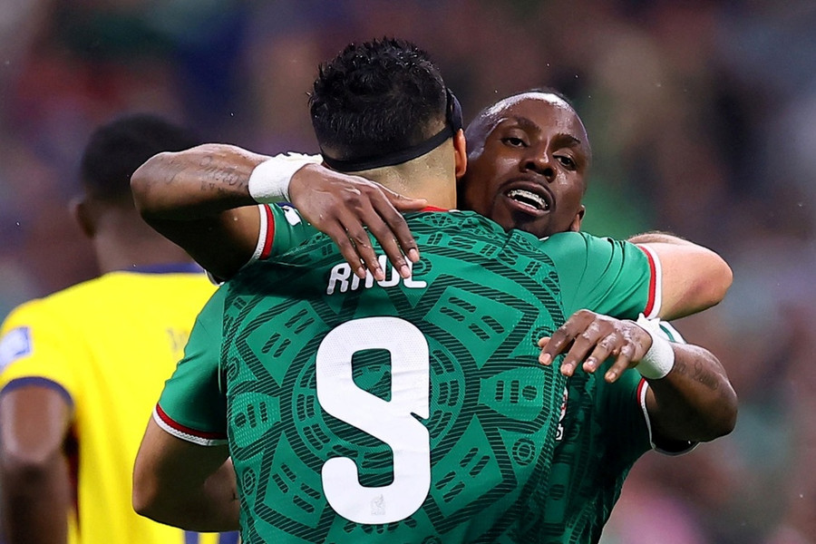 Mexico thắng Ecuador 2-0: Chấm dứt lời nguyền 40 năm tại World Cup
