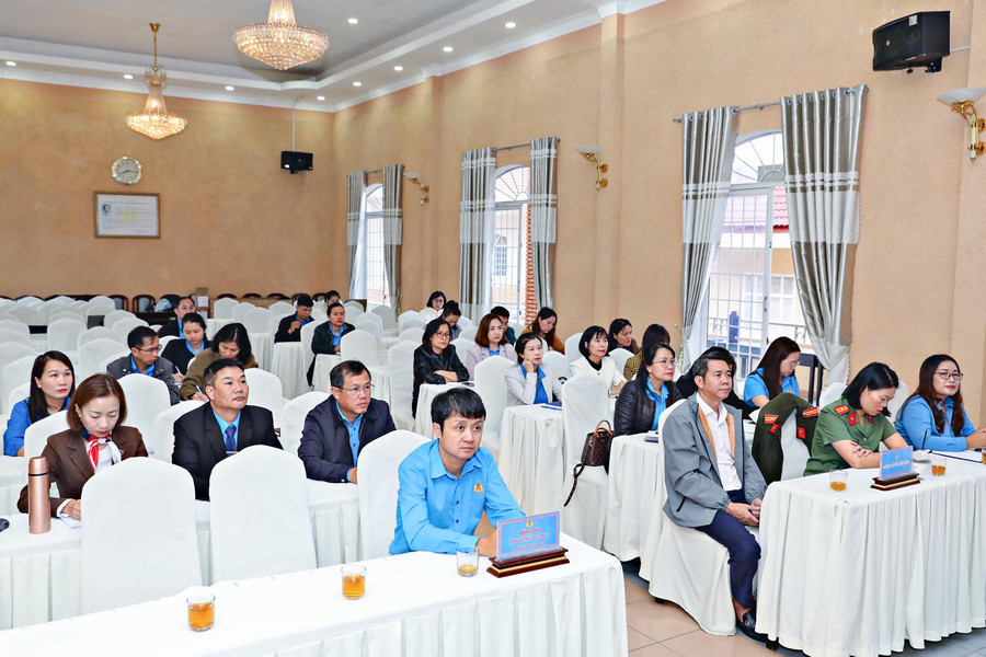 Lâm Đồng học tập, quán triệt nghị quyết của MTTQ và Công đoàn