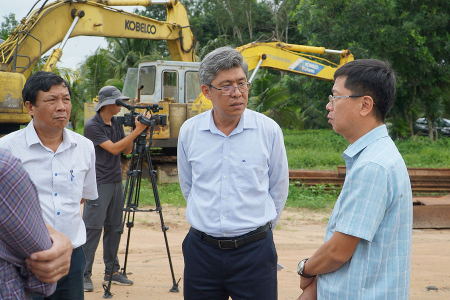 Phó Chủ tịch UBND tỉnh Lâm Đồng Nguyễn Minh yêu cầu đẩy nhanh tiến độ dự án giao thông ven biển