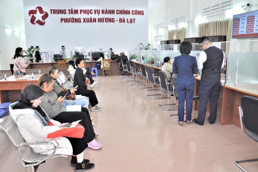 Hành chính công thân thiện, phục vụ dân