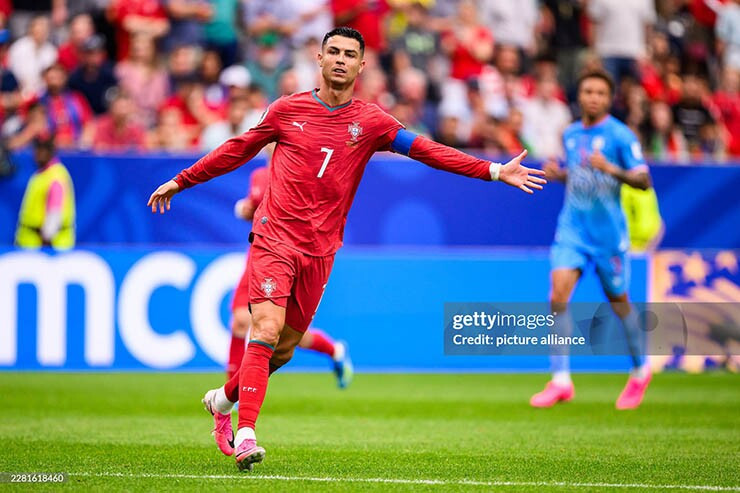 Cristiano Ronaldo sẽ giã từ đội tuyển Bồ Đào Nha sau World Cup 2026?
