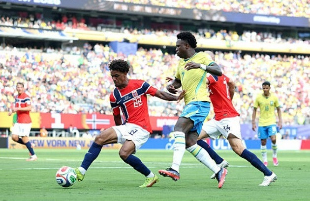 Brazil gục ngã trước Na Uy: Bruno Guimaraes hóa 'tội đồ', Vinicius Jr lạc lõng