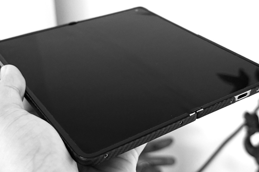 Samsung Galaxy Z Fold 8: Cải tiến bản lề đột phá và nỗ lực xóa bỏ nếp gấp màn hình
