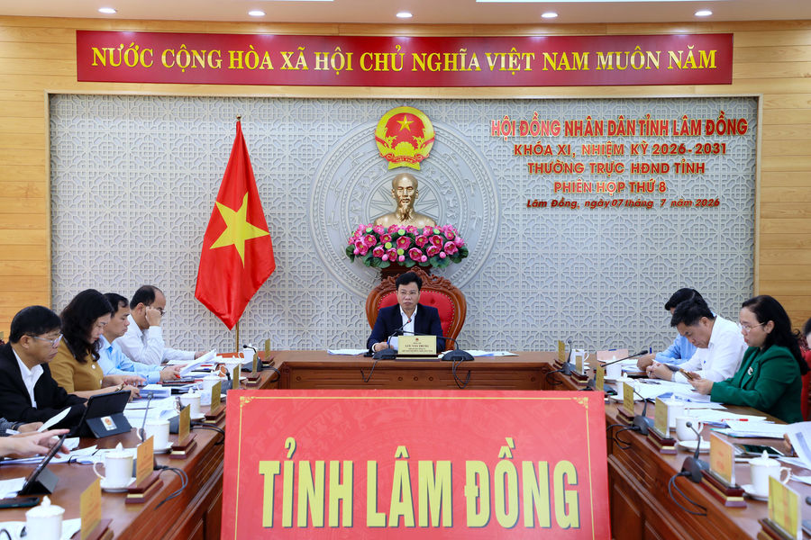 Lam Dong People's Council Reviews New Policies on Education, Healthcare and Media