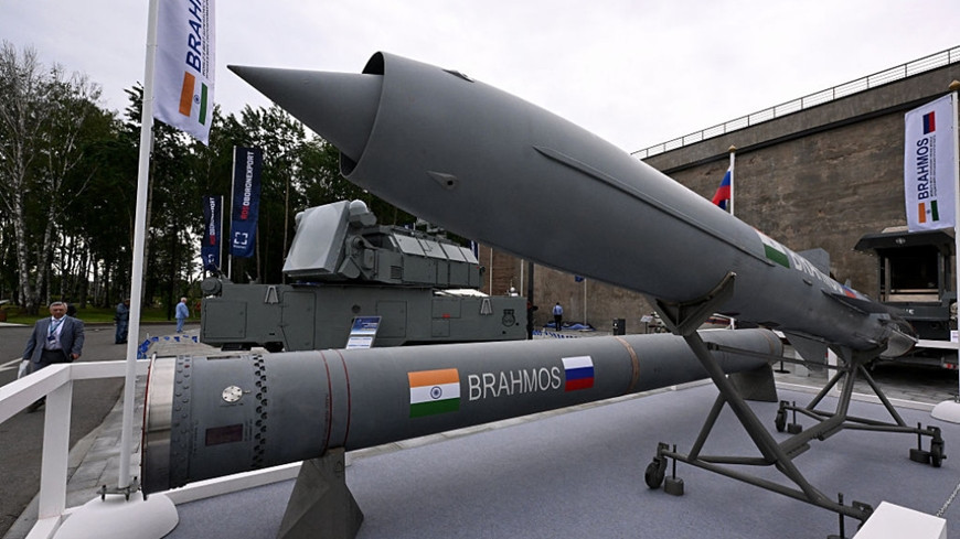 UAE đàm phán mua tên lửa siêu thanh BrahMos và hệ thống AI từ Ấn Độ
