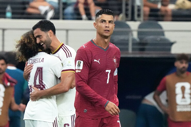 Cristiano Ronaldo chưa từ giã ĐT Bồ Đào Nha: Vô địch EURO giá trị ngang World Cup