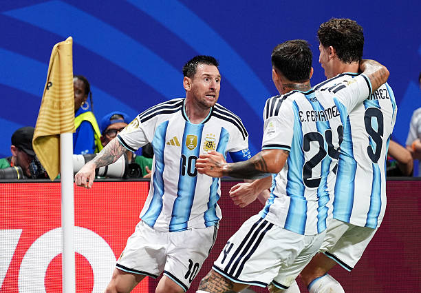 Argentina ngược dòng kịch tính 3-2 trước Ai Cập tại vòng 16 đội World Cup 2026