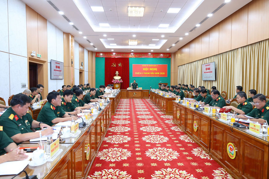 Lâm Đồng quyết tâm cùng Quân khu 7 hoàn thành thắng lợi nhiệm vụ quân sự, quốc phòng năm 2026