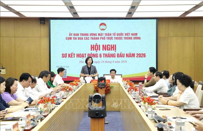 Lấy người dân làm trung tâm trong giám sát, phản biện xã hội