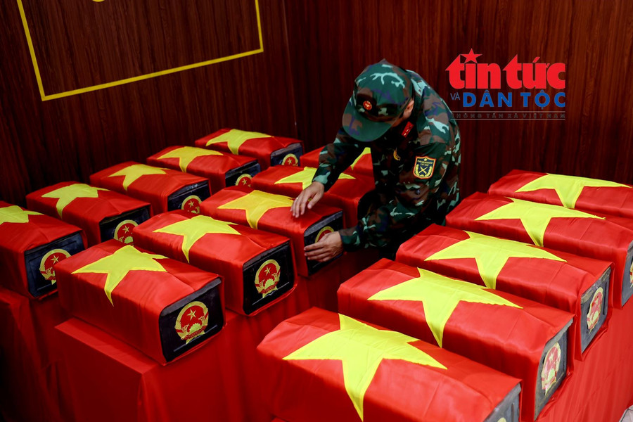 Tiếp tục phát hiện nhiều hài cốt liệt sĩ cùng di vật tại Công viên Lê Thị Riêng