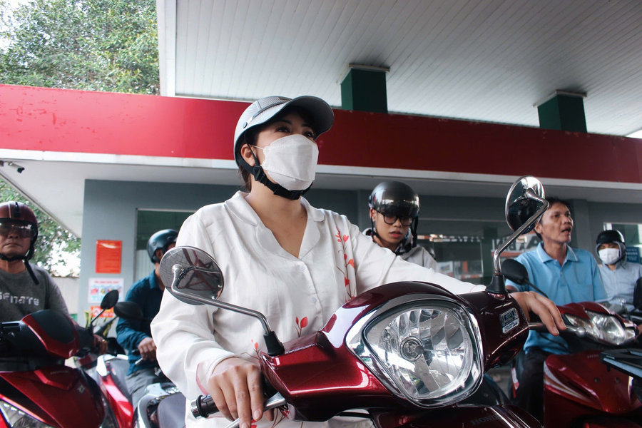 Giá xăng hôm nay 10/7 tại PVOIL, Petrolimex, Thalexim và Mipecorp: Vision đầy bình không đến 100.000 đồng