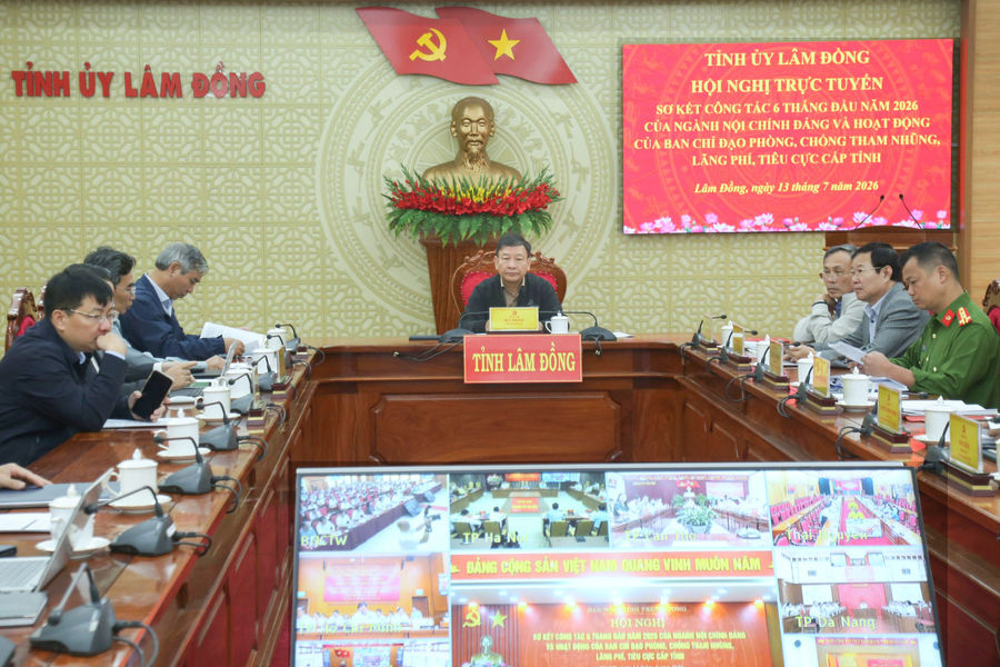 Lâm Đồng dự Hội nghị sơ kết ngành Nội chính Đảng toàn quốc