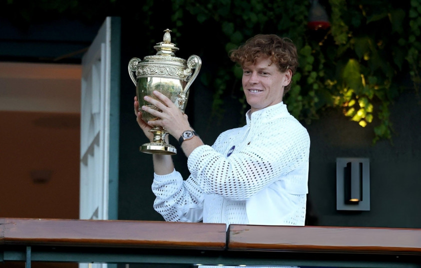 Jannik Sinner bảo vệ thành công ngôi vương Wimbledon 2026, nhận thưởng kỷ lục 4,8 triệu USD