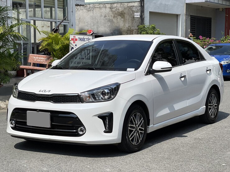 KIA Soluto 2026: Sedan hạng B thực dụng với giá lăn bánh từ 381 triệu đồng