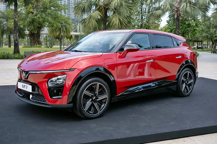 VinFast VF 7 2026: SUV điện mạnh nhất phân khúc giảm giá lăn bánh tới 58 triệu đồng