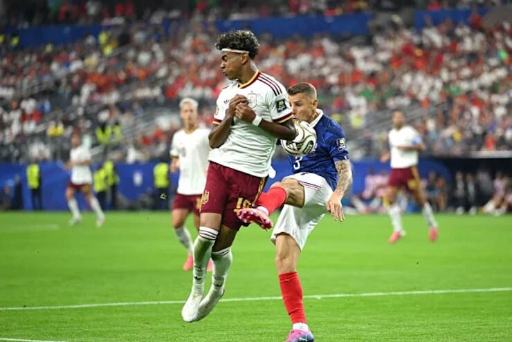 Tây Ban Nha hạ Pháp 2-0: Lamine Yamal và những tranh cãi đưa La Roja vào chung kết