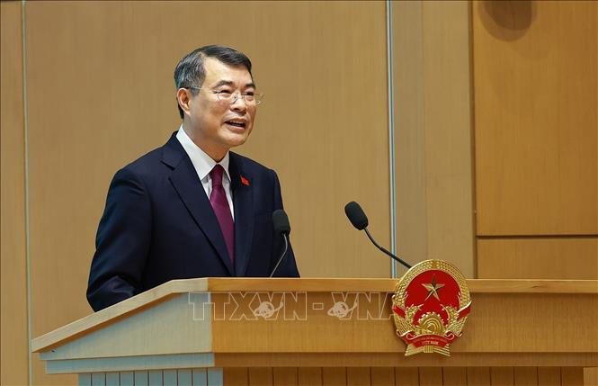 Chuyển mạnh từ nhận diện, tháo gỡ khó khăn sang hoàn thiện nền tảng kiến tạo phát triển
