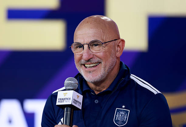 HLV Luis de la Fuente yêu cầu trọng tài siết chặt kỷ luật trận chung kết World Cup 2026