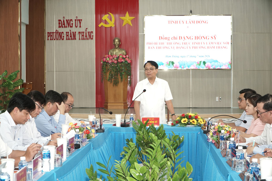 Phó Bí thư Thường trực Tỉnh ủy Lâm Đồng Đặng Hồng Sỹ làm việc với phường Hàm Thắng