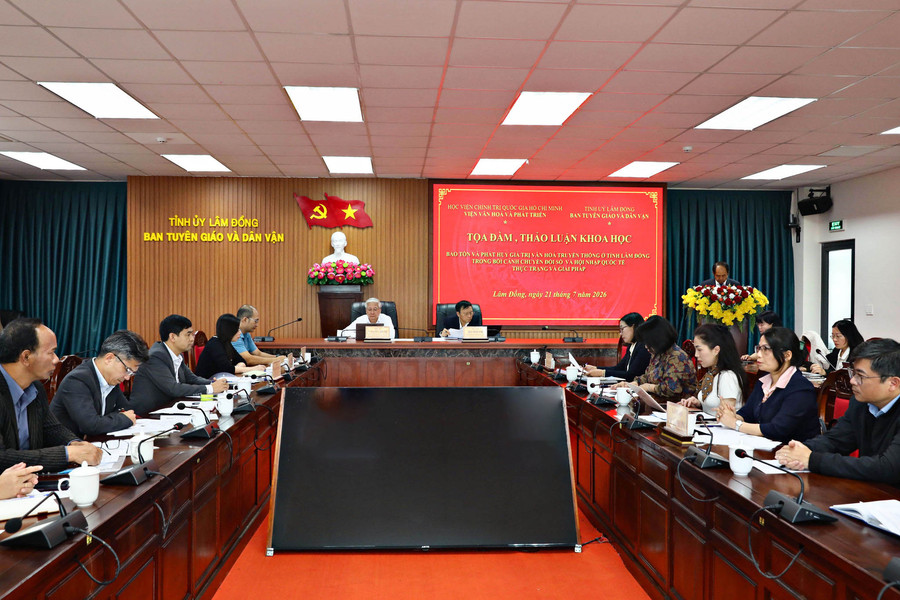 Lam Dong Holds Scientific Seminar on Preserving Traditional Cultural Values