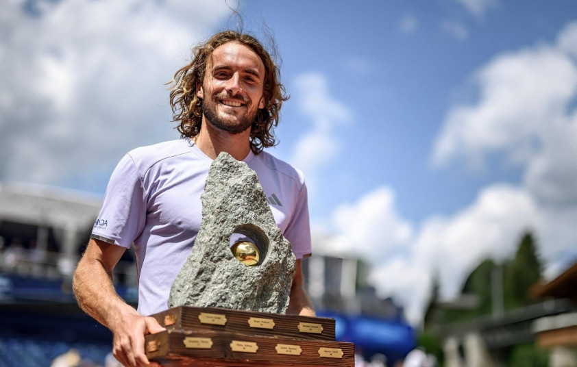 Stefanos Tsitsipas vô địch Gstaad 2026: Chấm dứt 16 tháng "khát" danh hiệu