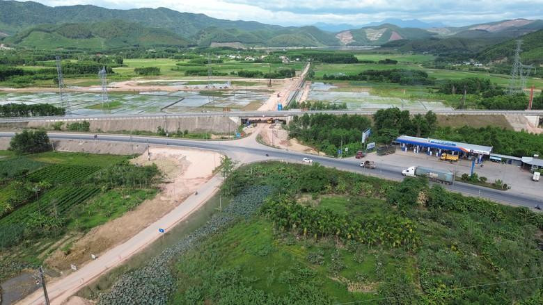 Cao tốc Cam Lộ - La Sơn: Đề xuất xây cầu vượt trăm tỷ tại nút giao cửa ngõ TP. Huế