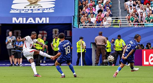 MU chặn đường Rashford đến Arsenal, Juventus nhắm người gác đền Martinez