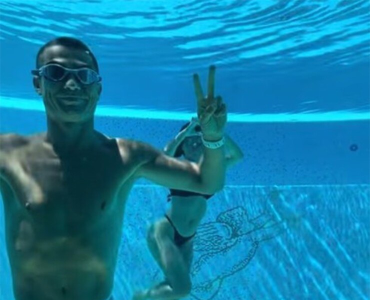 Cristiano Ronaldo nghỉ dưỡng sau World Cup: Khoảng lặng cần thiết của một biểu tượng