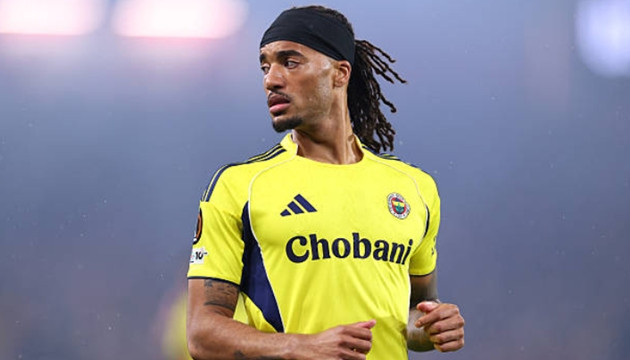 Archie Brown: "Cỗ máy" hành lang trái và sứ mệnh kế thừa Luke Shaw tại Man Utd