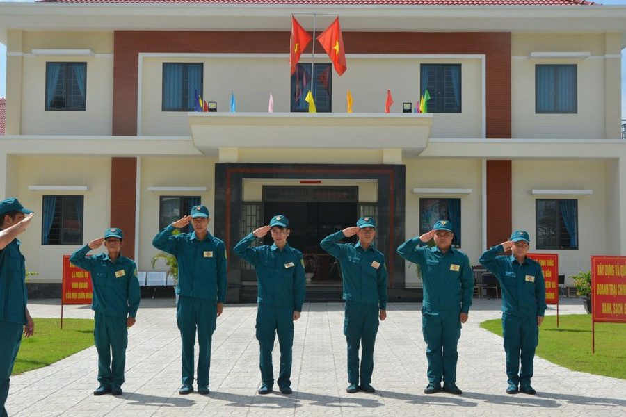 Chính sách tinh giản với người làm việc tại Ban CHQS cấp xã