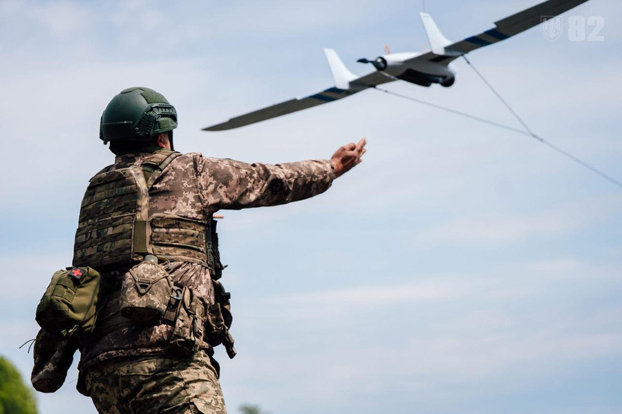 Ukraine cải tiến trực thăng Westland Sea King thành phương tiện phóng UAV đánh chặn