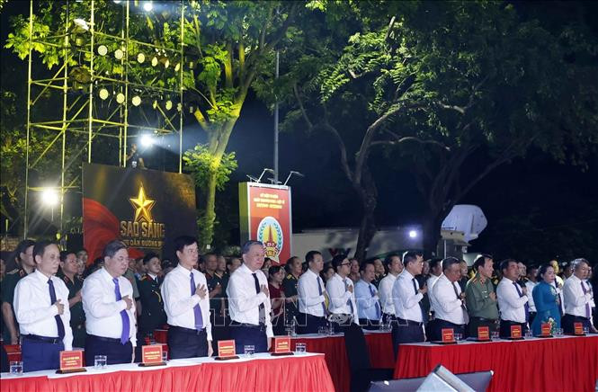 Lãnh đạo Đảng, Nhà nước dự Cầu truyền hình "Sao sáng dẫn đường" tri ân các Anh hùng liệt sĩ