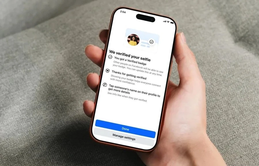 Facebook ra mắt huy hiệu tick trắng miễn phí: Xác thực người thật bằng video selfie