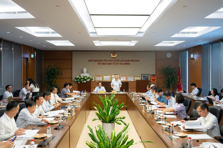 Dự thảo Luật Kinh doanh bất động sản (sửa đổi): Phân cấp mạnh mẽ, cắt giảm sâu điều kiện kinh doanh