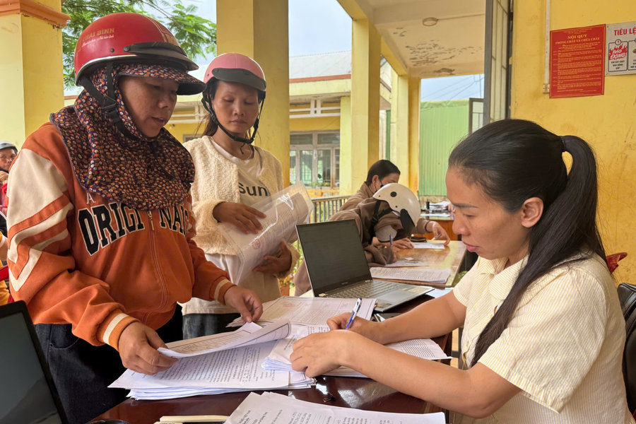 Tất bật tuyển sinh cho ngôi trường vùng biên