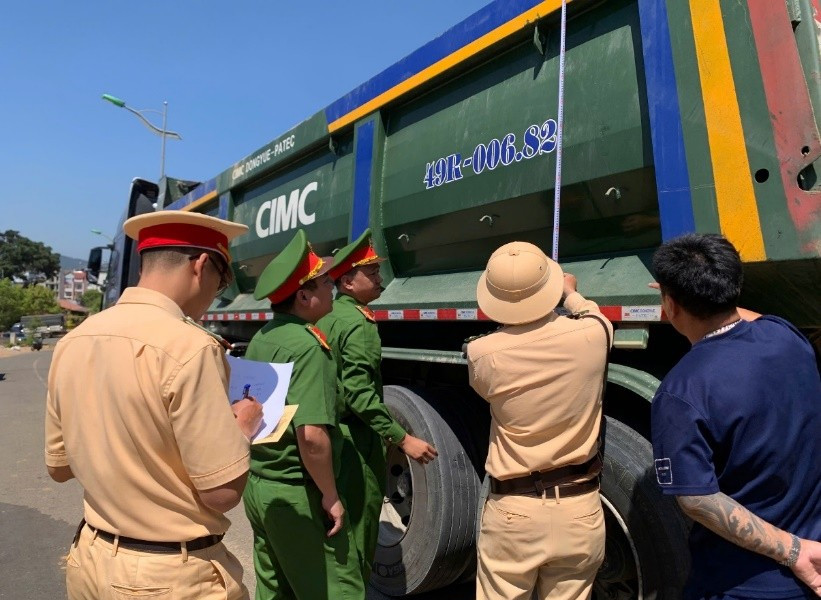 Siết chặt quản lý phương tiện kinh doanh vận tải