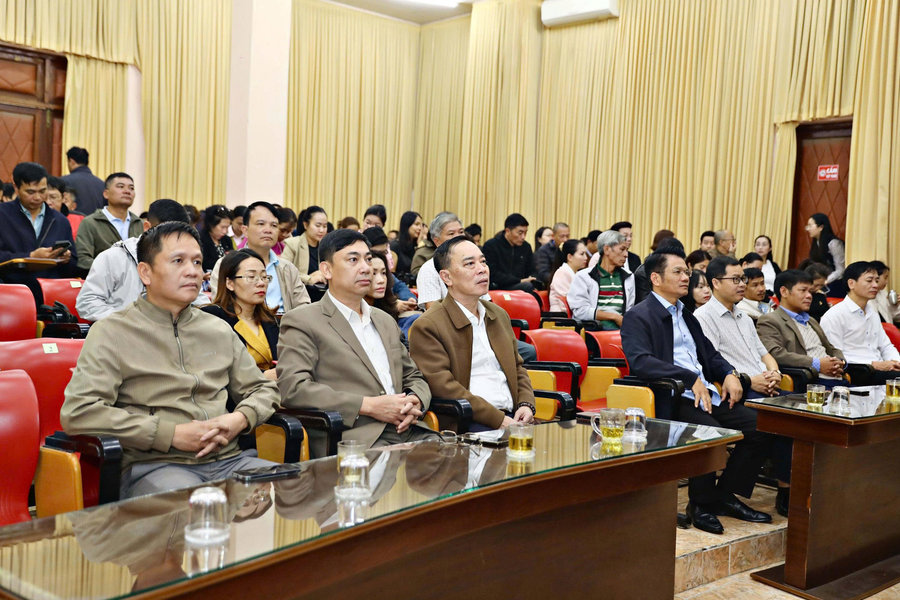 Đổi mới học tập để đưa nghị quyết vào cuộc sống