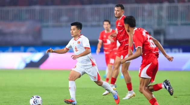Lê Phạm Thành Long: Mỏ neo thầm lặng nâng tầm tuyến giữa ĐT Việt Nam
