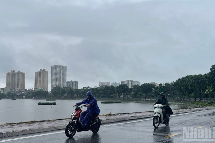 Thời tiết ngày 6/8: Nhiều nơi trên cả nước có mưa rào và dông; tin cuối cùng về cơn bão số 3