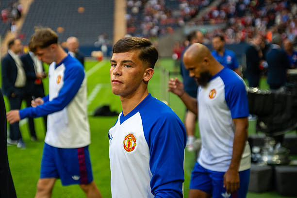 Tỏa sáng ở tour du đấu, Shea Lacey đẩy Michael Carrick vào bài toán nhân sự tại Man Utd