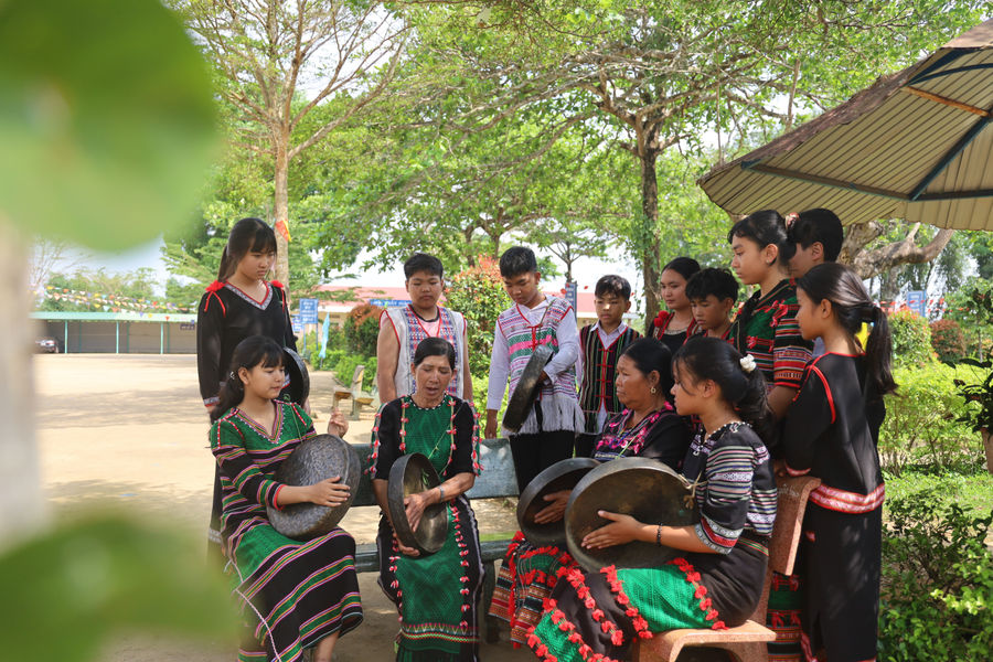 H’Mang: Passing Down the Gongbeat, Preserving Ma Culture