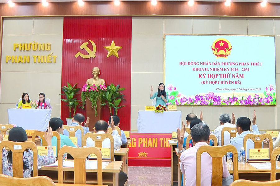 HĐND phường Phan Thiết thông qua 5 nghị quyết về phát triển kinh tế - xã hội