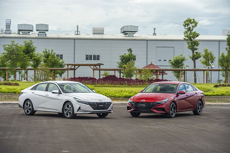 Hyundai Elantra 2026: Bảng giá lăn bánh mới nhất và đánh giá chi tiết thông số kỹ thuật