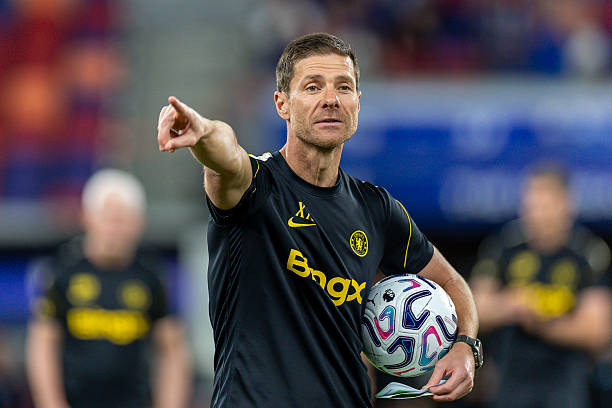 HLV Xabi Alonso được khuyên thanh lý 15 cầu thủ Chelsea và tìm người thay Robert Sanchez