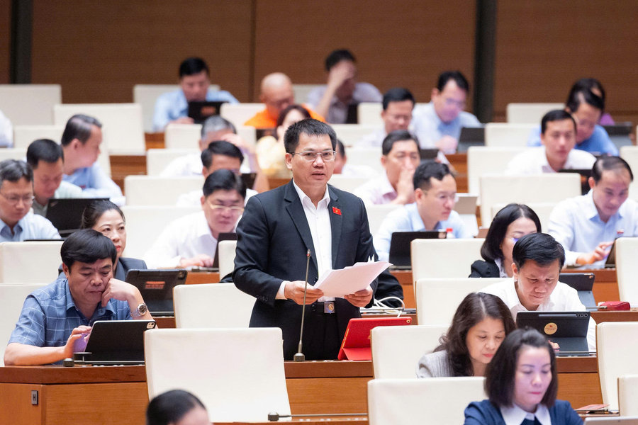ĐBQH tỉnh Lâm Đồng góp ý hoàn thiện pháp luật về ngân hàng và phòng, chống rửa tiền