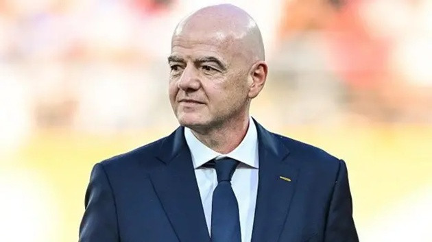 FIFA kịch liệt bác cáo buộc đời tư, phản pháo nỗ lực phế truất Chủ tịch Infantino từ châu Âu