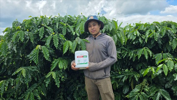 Phân bón hữu cơ lỏng NPK Ultra: Lời giải cho xu hướng chuyển đổi nông nghiệp bền vững tại Lâm Đồng