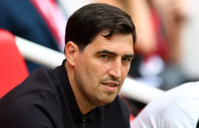 Liverpool tái thiết lực lượng: HLV Andoni Iraola nhắm bộ đôi PSG và giải bài toán tương lai