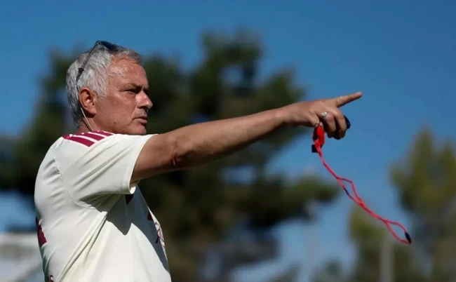 HLV Jose Mourinho nắm trong tay đội hình Real Madrid hoàn thiện 95% cho mùa giải 2026/27